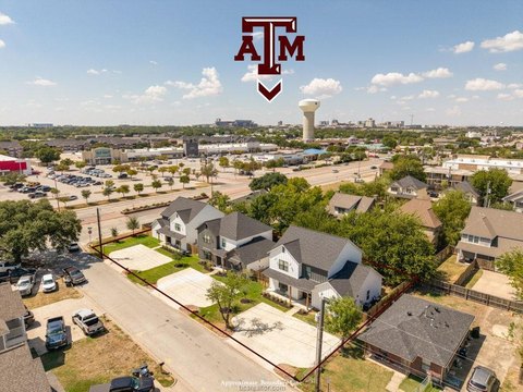 3-Residence Multifamily Property