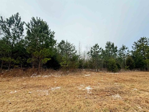 Unrestricted Land Near NC Border