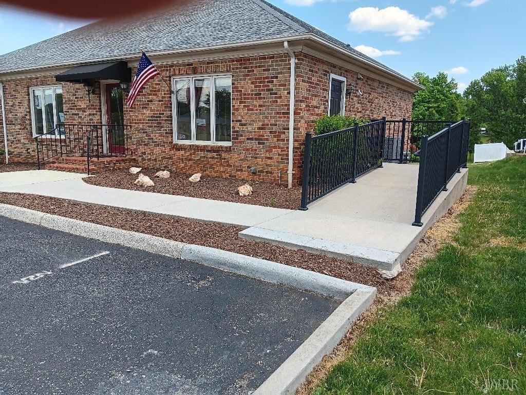 Picture 3