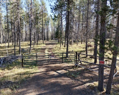 Land, Meacham, OR