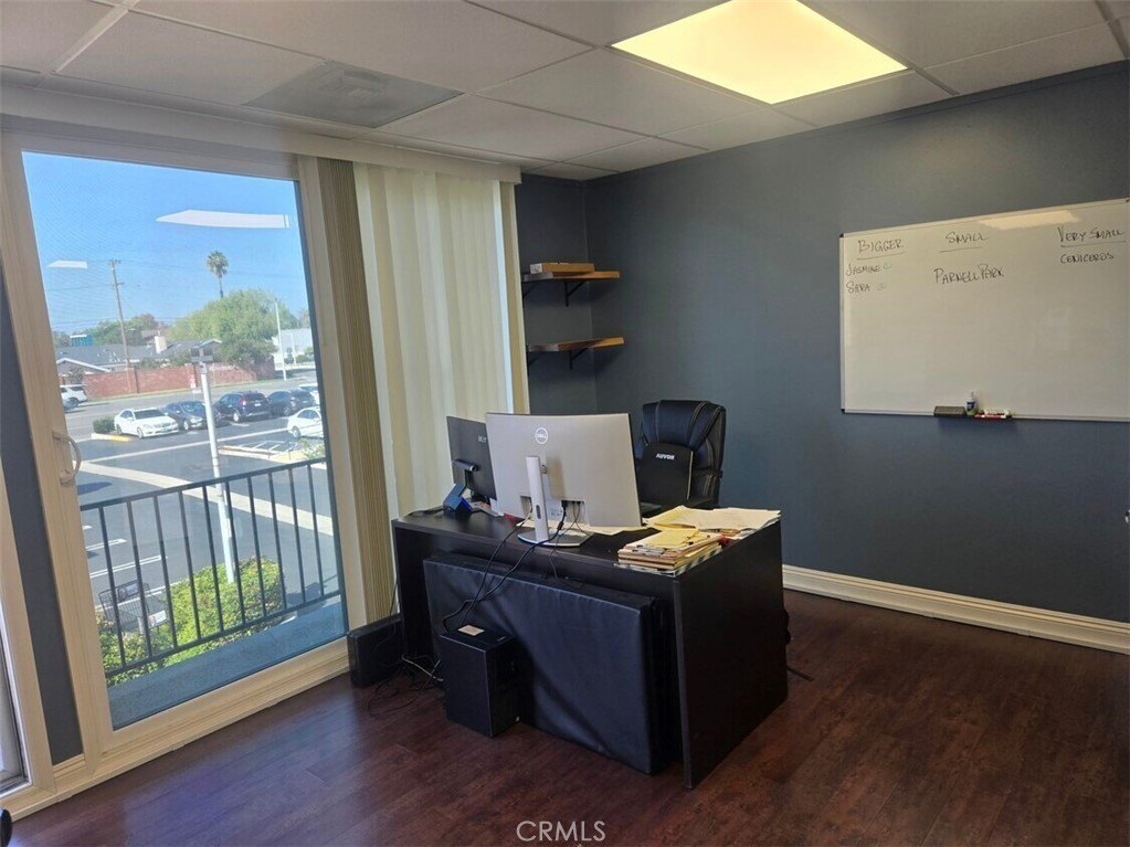 3535 Farquhar Ave, Los Alamitos, CA 90720