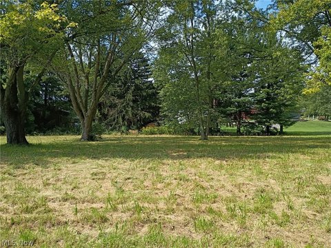 Land, East Canton, OH