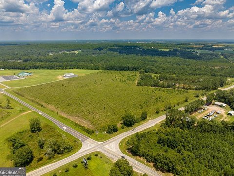 Picture of Land at Benjamin H Hill Dr 697, Fitzgerald, GA