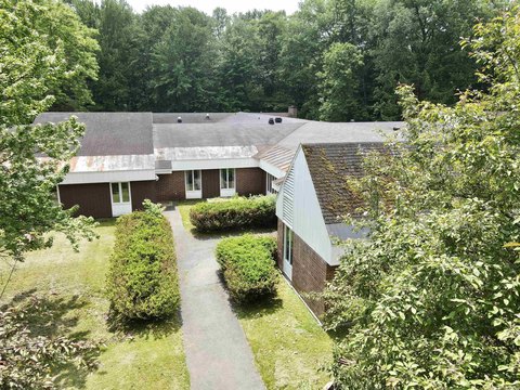 Newport City Commercial Facility