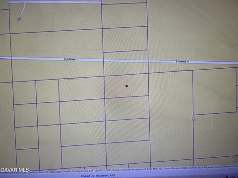 Land in Lancaster, California