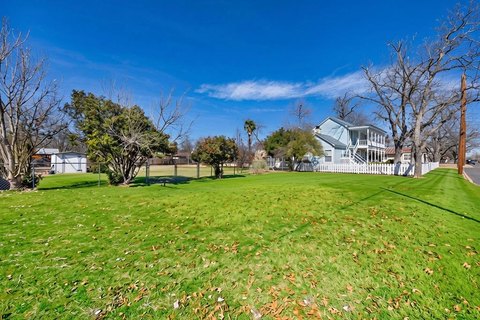 LAND - Fredericksburg, TX