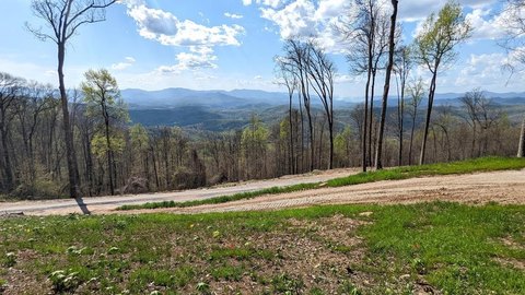 209+ Acres Mountain Retreat Land