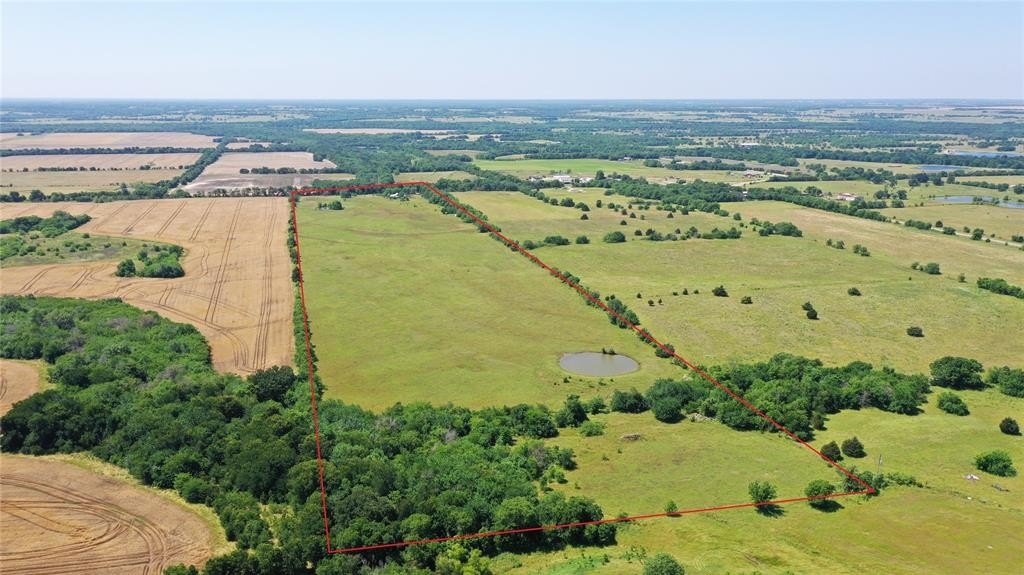 Wolfe City Land with Barn