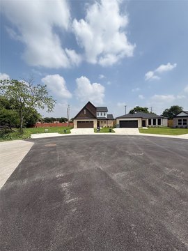 Residential Land in Established Neighborhood