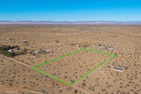 Land in Secluded Desert Cove