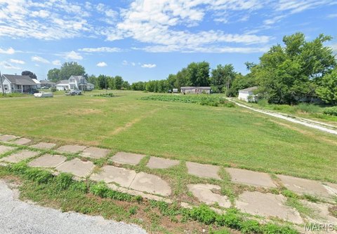 Residential Land in Baylis, Illinois