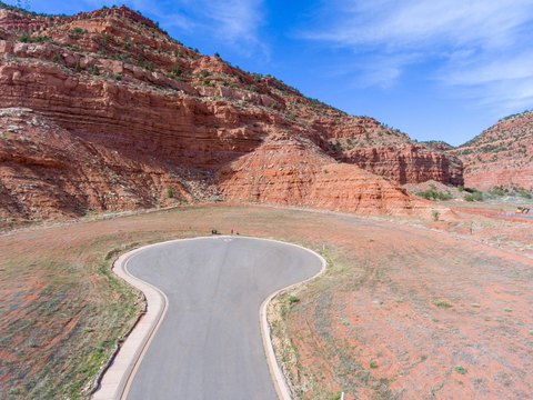 Kanab Land with Vermilion Cliffs Views