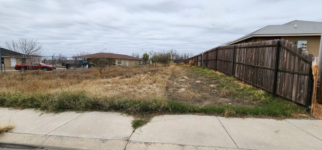 Residential Lot in Eagle Pass