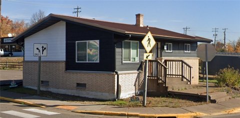 Ladysmith Commercial Office on Highway