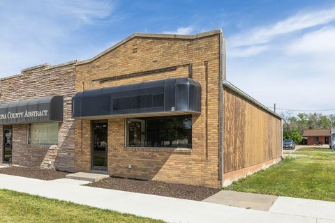 Commercial Building in Onawa, Iowa