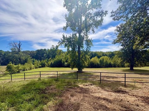 LAND, Longview, TX