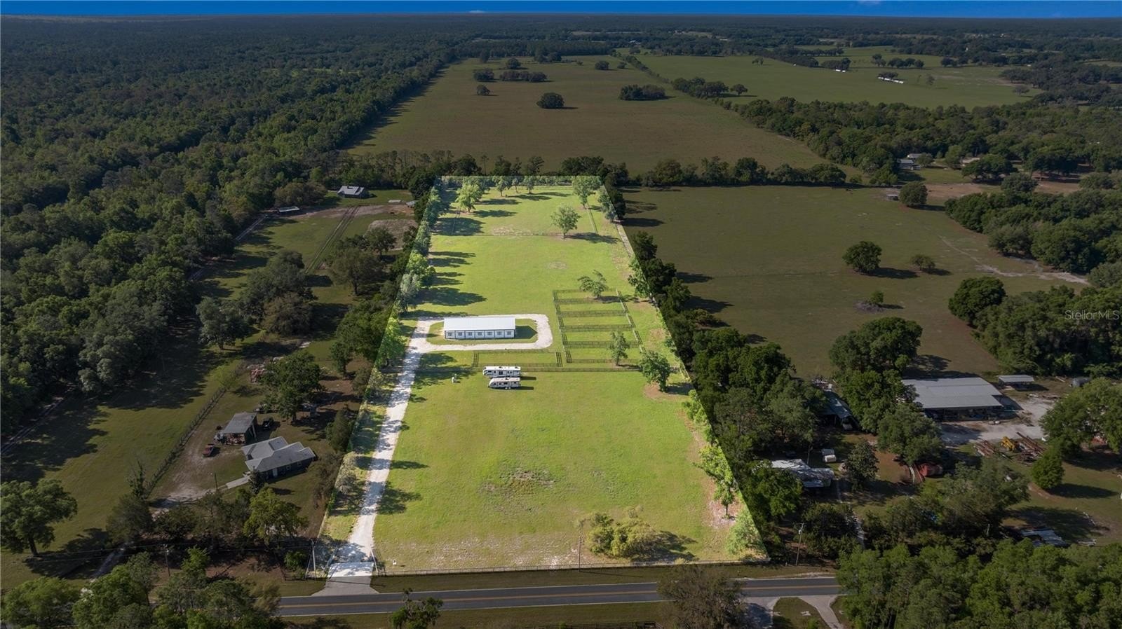 Turnkey Equestrian Dream Property