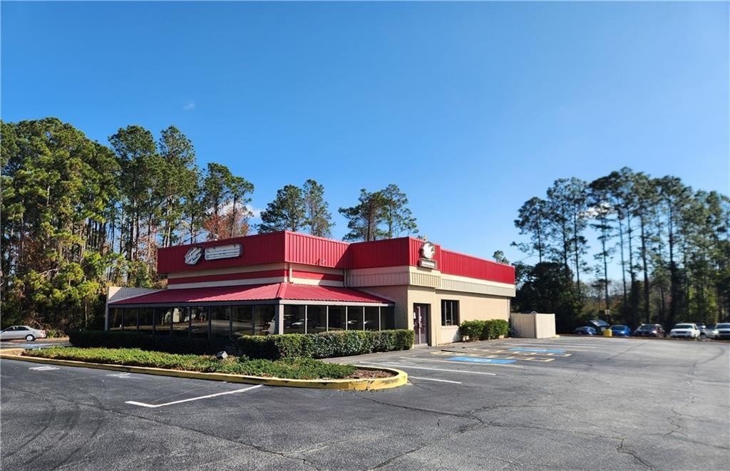 Former Dairy Queen Near I-95