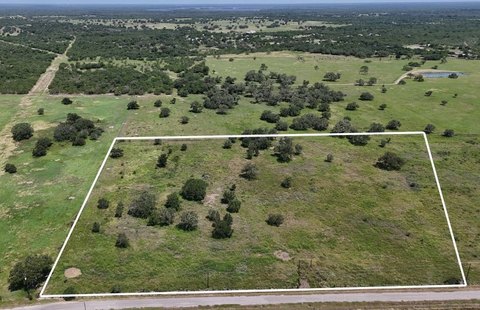 Spacious Land Parcel in Refugio