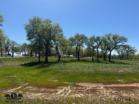 Acreage Lot in Quiet Community