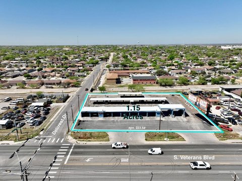 Eagle Pass Commercial Corner Property