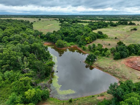 465-Acre Ranch Near Washita River