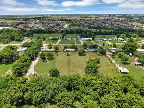 LAND - Mansfield, TX