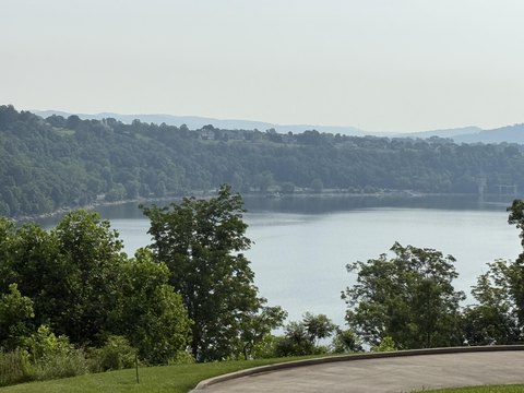 Lake Cumberland Area Land