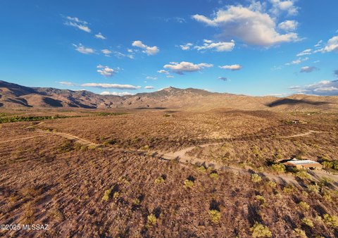 Expansive Homesite in X9 Ranch