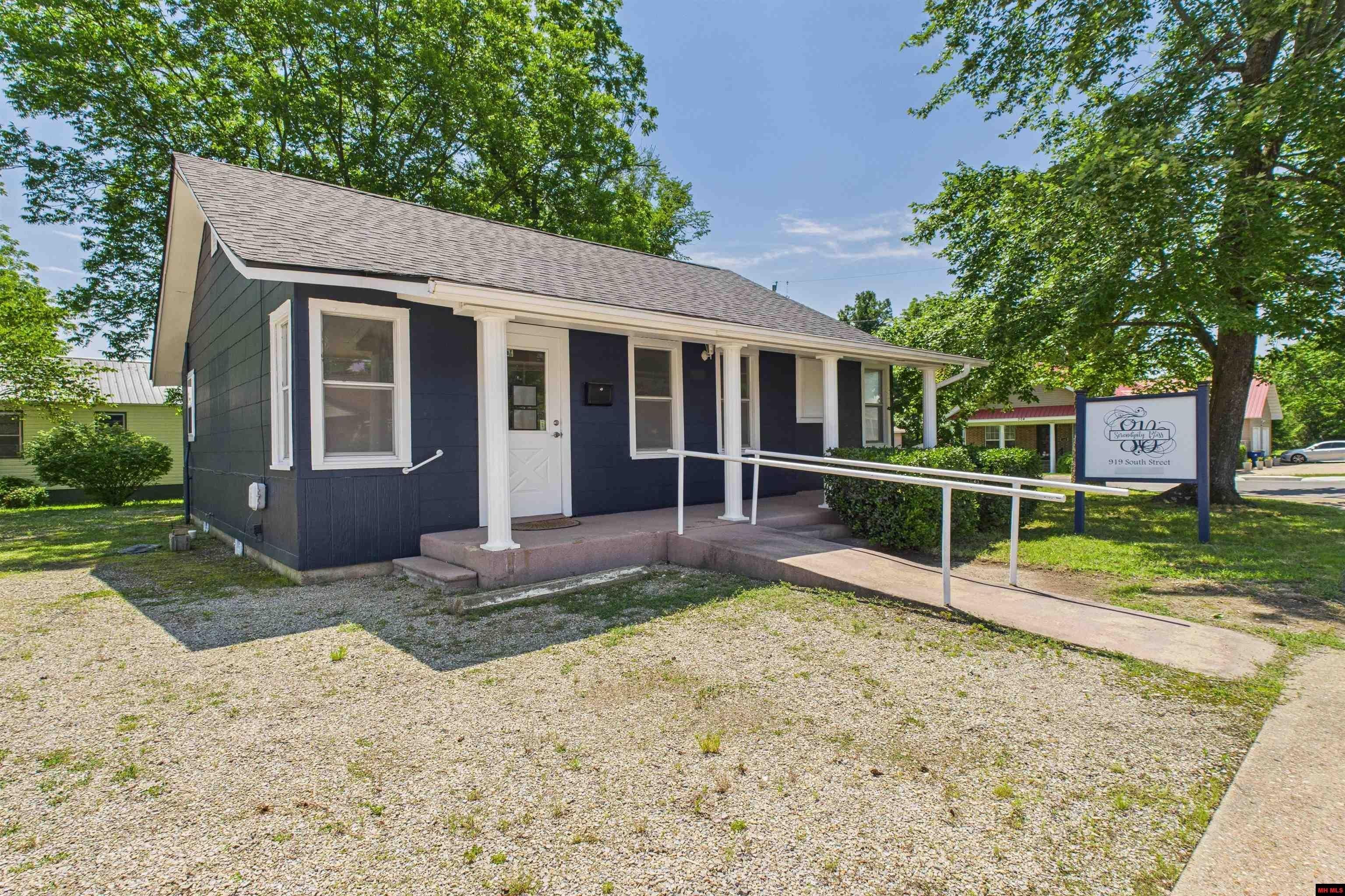 Charming Commercial Building, Great Location
