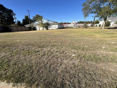 Land, Mendenhall, MS