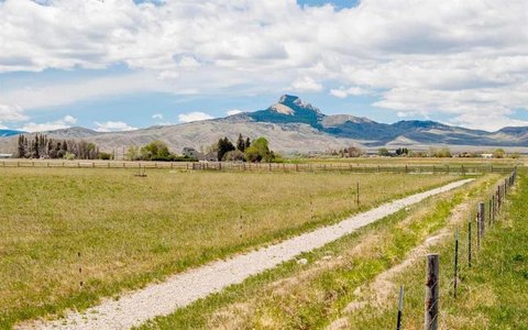 Wyoming Land with Mountain Views