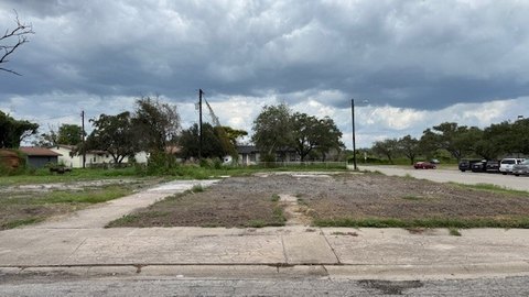 Residential Land in Sinton, TX