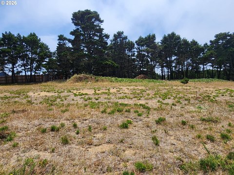 LAND - Bandon, OR