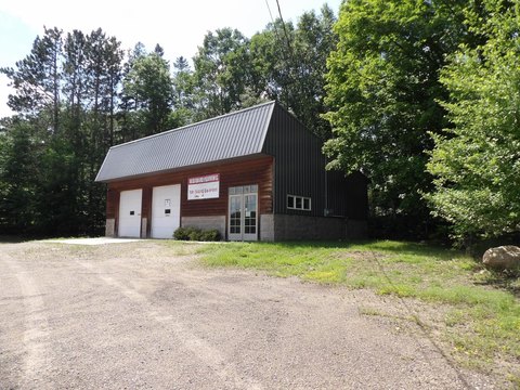 Commercial Building on Highway 8