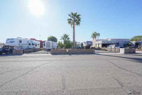 Wellton, AZ Mobile Home/RV Park