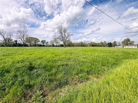 Land, Hessmer, LA
