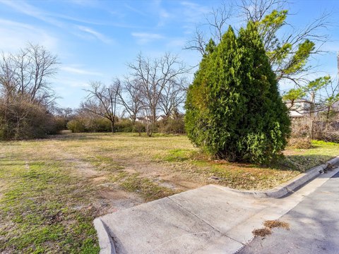 Residential Lot in Stop Six