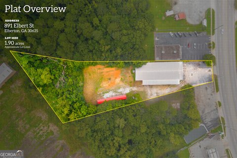 Versatile Commercial Building with Storage