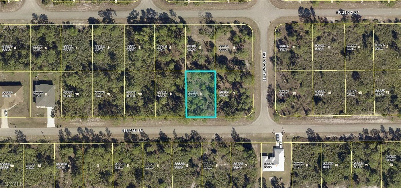Quarter Acre Lot in Fort Myers