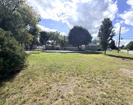 Land, Peru, NY