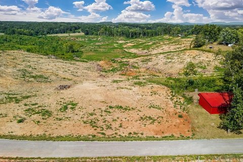 Unrestricted Land Near Dale Hollow