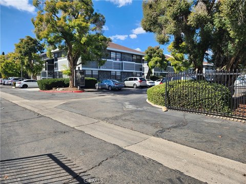 Remodeled Office Condo with Separate Entrances