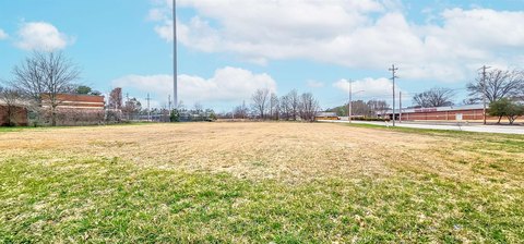 Commercial Lot in Cordova Location