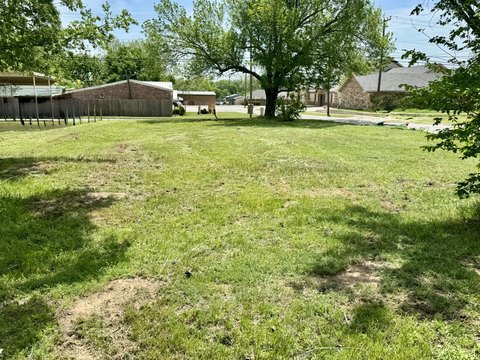 Cleared Corner Lot in Bowie, TX