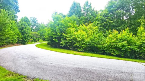 LAND - Laurel Park, NC