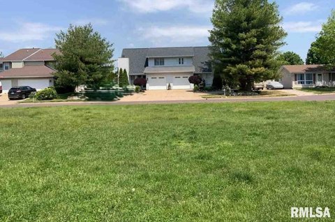 Residential Lot in Pekin, IL