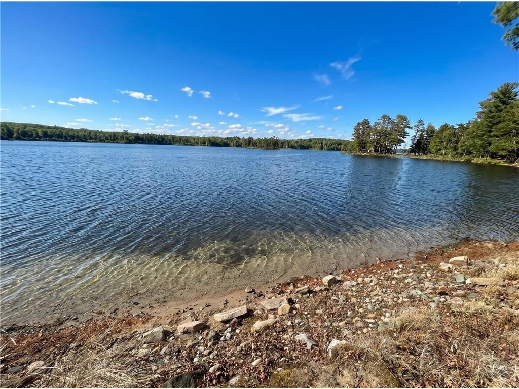 2.8 Acre Lake Lot