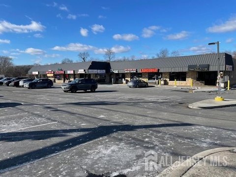 Edison Retail Spaces Available