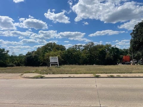 Commercial Land Zoned for Business